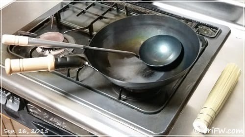 打出し鉄の中華鍋の画像
