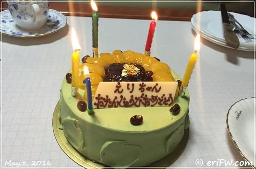 お誕生日ケーキの画像